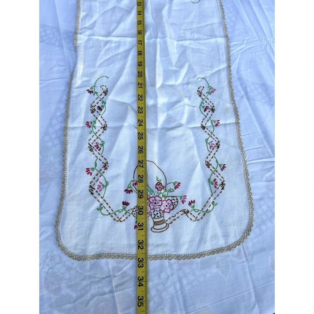 VTG Floral Hand Embroidered Table Runner Flower Basket Floral Pink 12.5